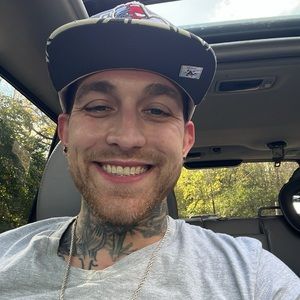 Meet your Posher, Bradley